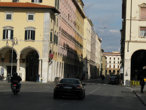 Car Rentals in Livorno